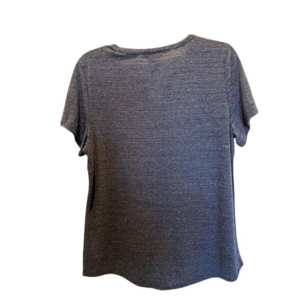 Liz Claiborne Tee Women's Size Large Navy V-Neck NWT - Picture 2 of 6